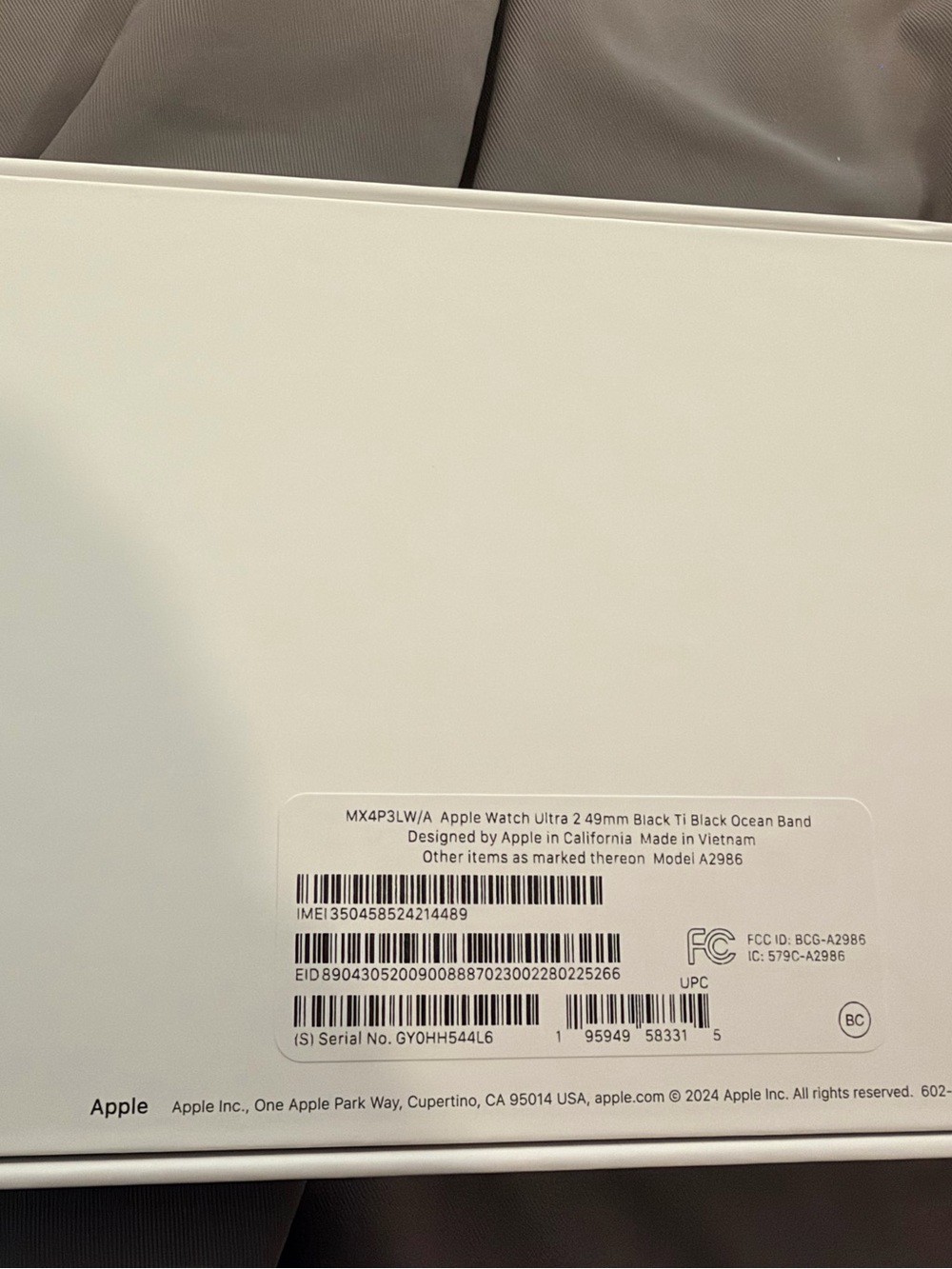 Apple Watch ULT2 Titanium - Picture 3 of 13